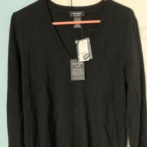 Women’s Cashmere V Neck Sweater BRAND NEW